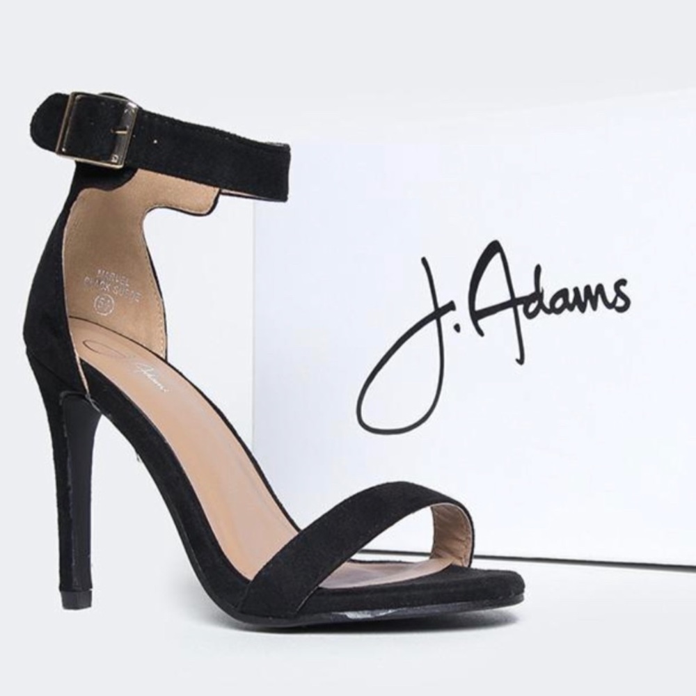 NEW Sandal Black Patent Leather Heels Size 7.5